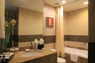 Отель Пекин Палас Soluxe Hotel Astana Нур-Султан Стандартный двухместный номер с 1 кроватью-12
